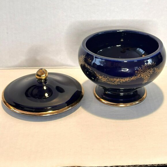 Cobalt Blue & Gold Lidded Porcelain Vanity Dish With Floral Design Made In Japan - Picture 6 of 9